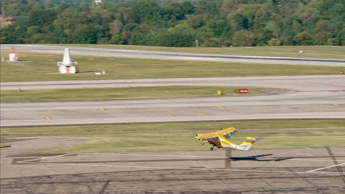 Electra’s Fixed-Wing Aircraft Demonstrates ‘Helicopter-Style’ Procedures