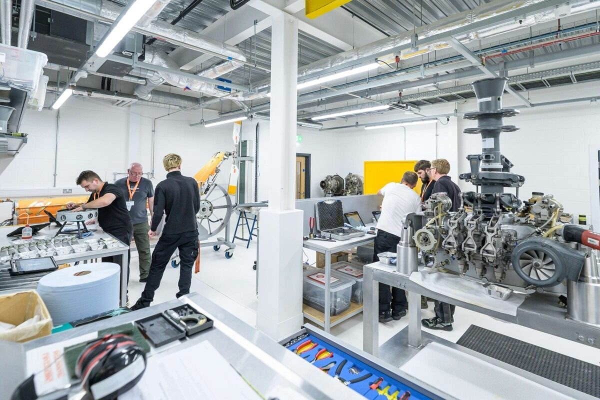 Airbus launches new UK helicopter academy to train pilots, engineers and execs
