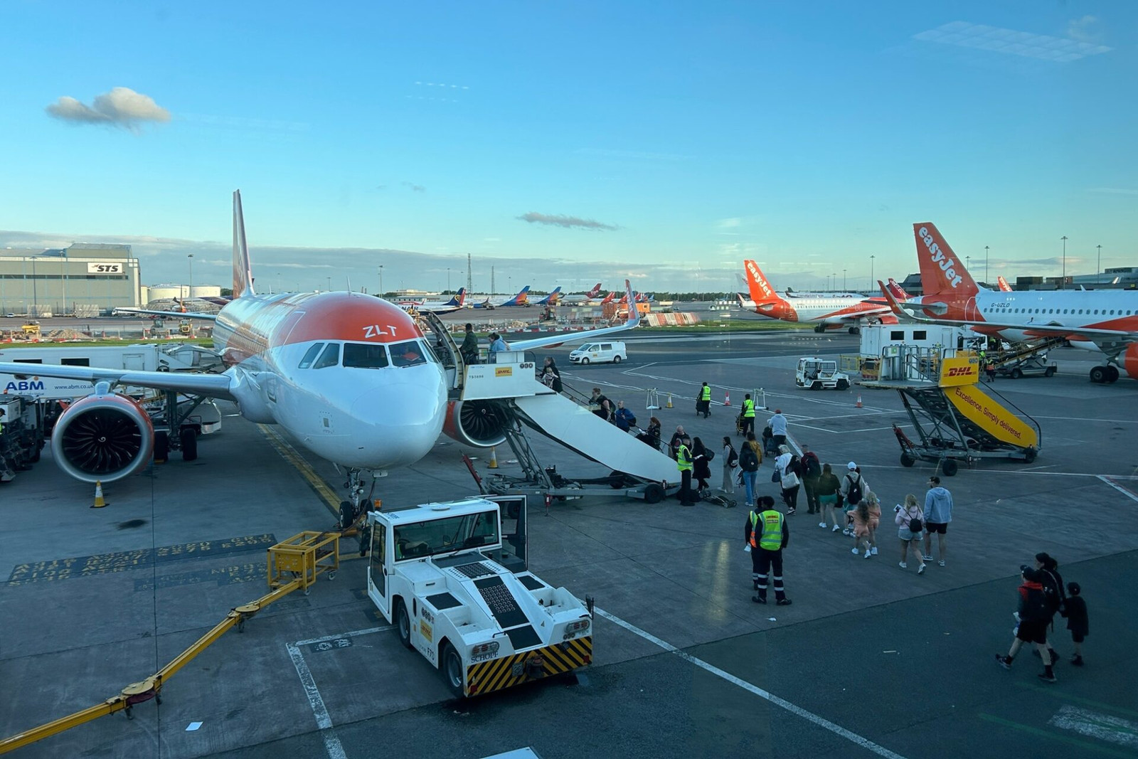 UK airport disarray as Prestwick air traffic center suffers ‘technical issue’