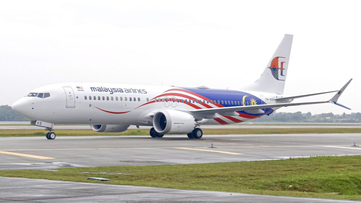 Malaysia Airlines cabin crew face drug check as mandatory pilot screening begins