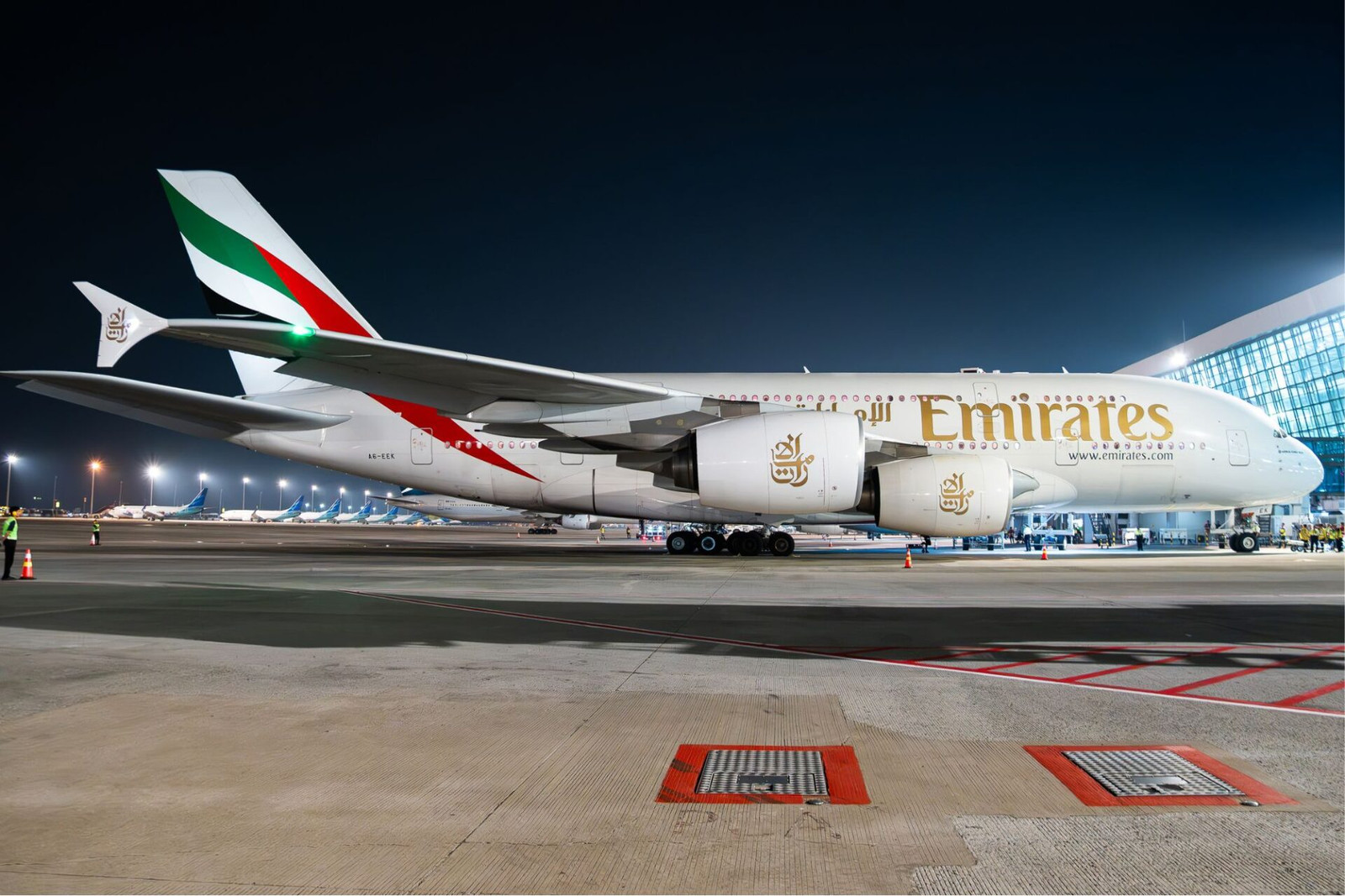 Emirates’ A380 makes historic first landing in Jakarta, flies AC Milan home