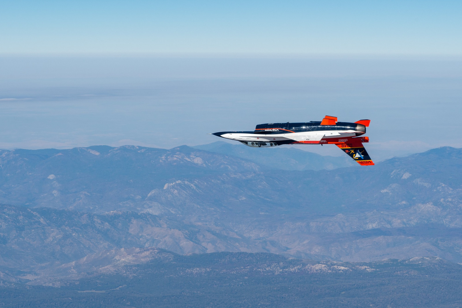 Lockheed Martin AI flies F-16 in 27 live-target intercepts