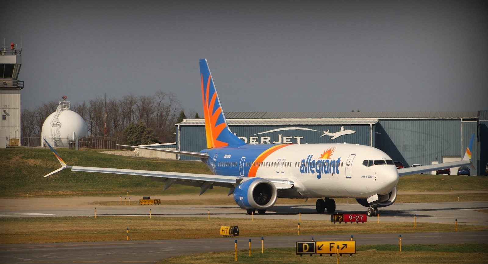 Ex-Sun Country CEO Resigns from Allegiant Board