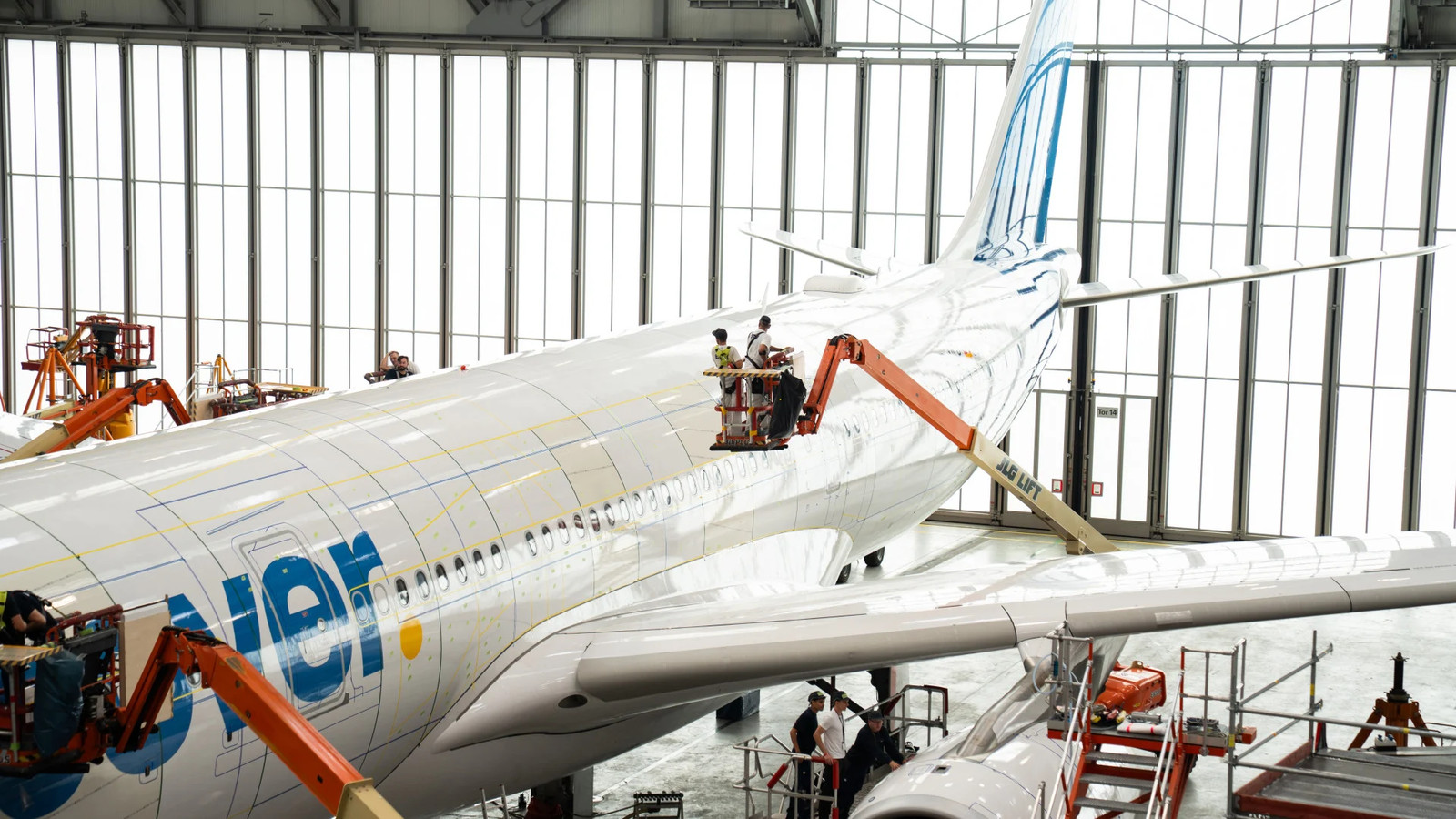 AeroSHARK “shark skin” set for Airbus A330