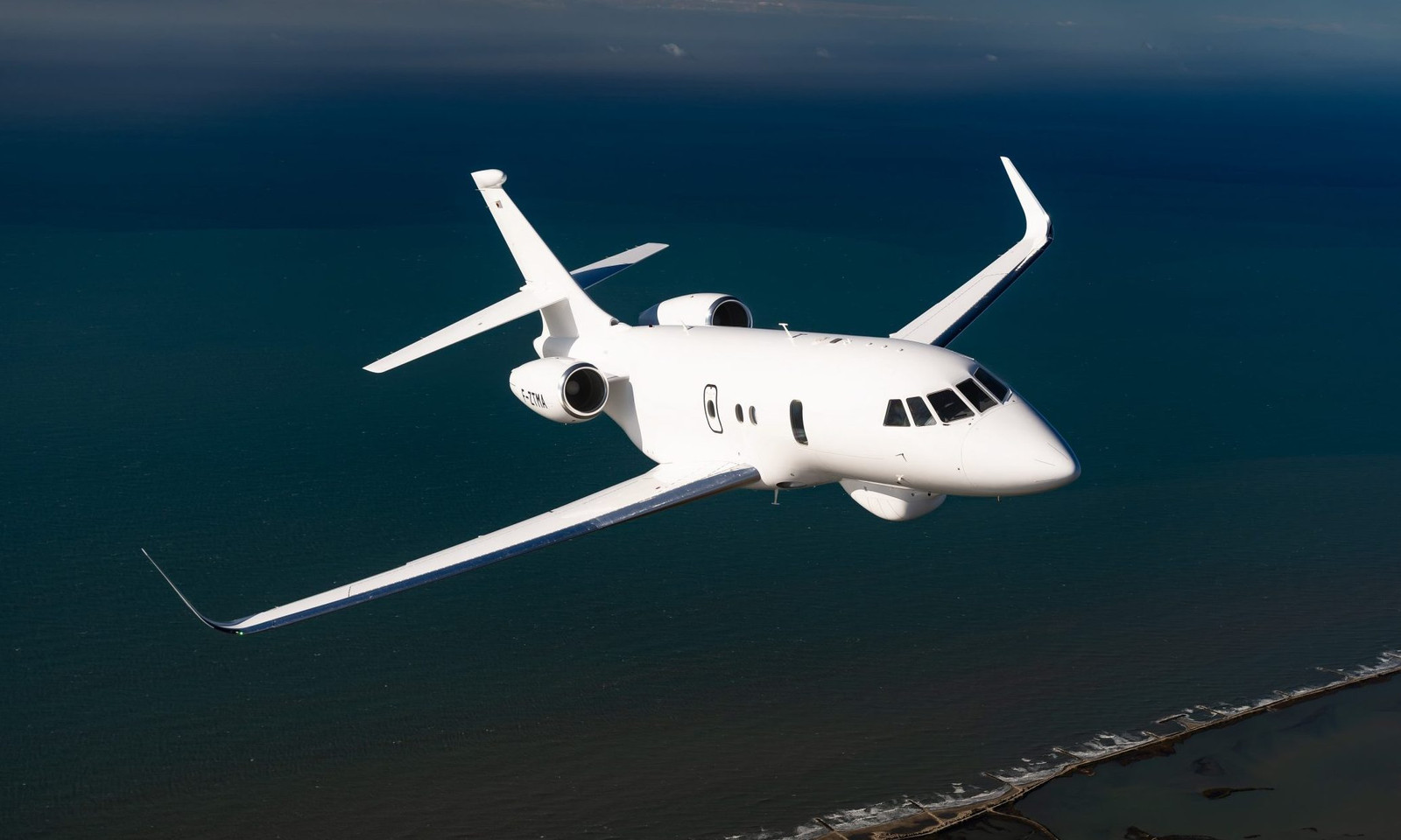 Dassault transfers French navy’s first Albatros-model Falcon 2000LXS jets