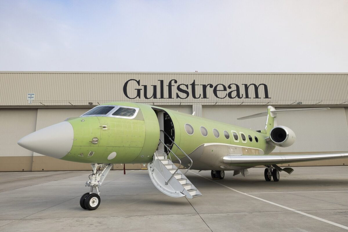 Senators accuse DHS of running in-house private jet service for Trump officials