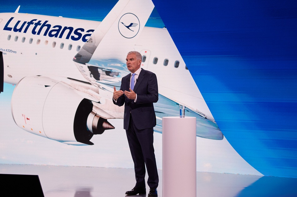 Lufthansa’s Spohr watching for ‘market opportunities’ from potential EasyJet deal