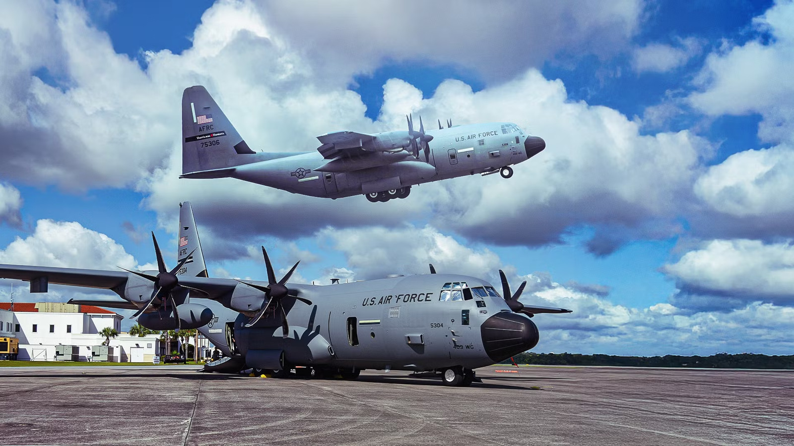 Track The Hurricane Hunters: Inside The WC-130Js That Fly Into Storms