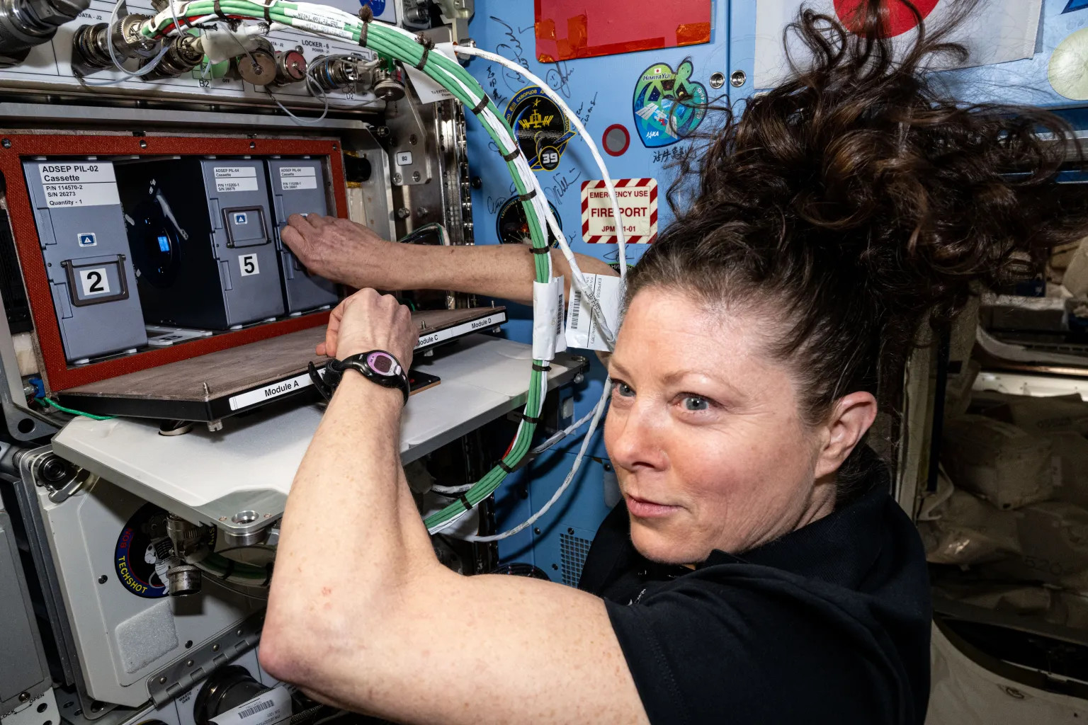 Advanced Mini-laboratories Automate Space Station Research