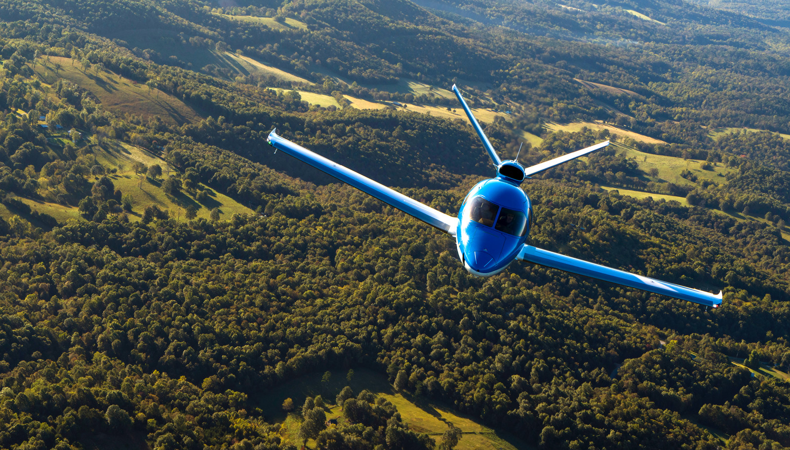 Cirrus Vision Jet Collides With Construction Equipment at Idaho Airport